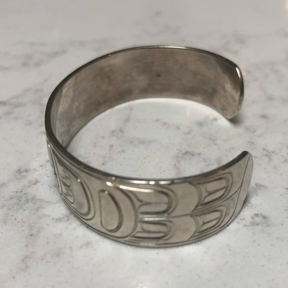 First Nations west coast child’s bracelet - Picture 3 of 4